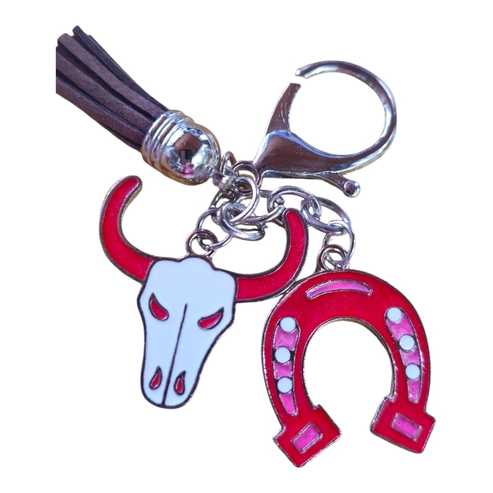 ⚡Western Bull Skull & Horseshoe Tassel Keychain - Boho Cowgirl Accessory RED New